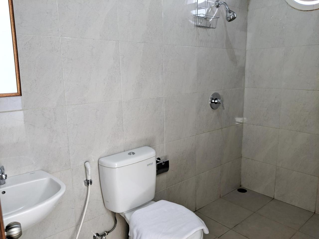 My Home By Flat06 Jakarta Exterior photo